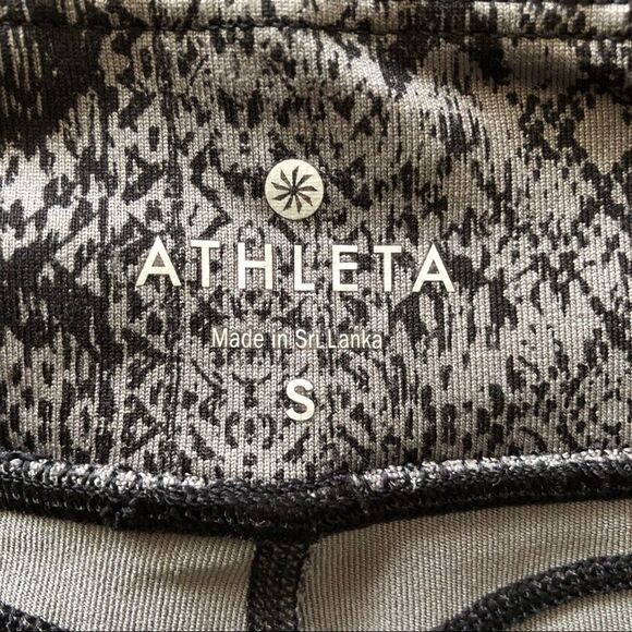 Athleta Grey&Black Capri Patterned Leggings - Picture 7 of 10